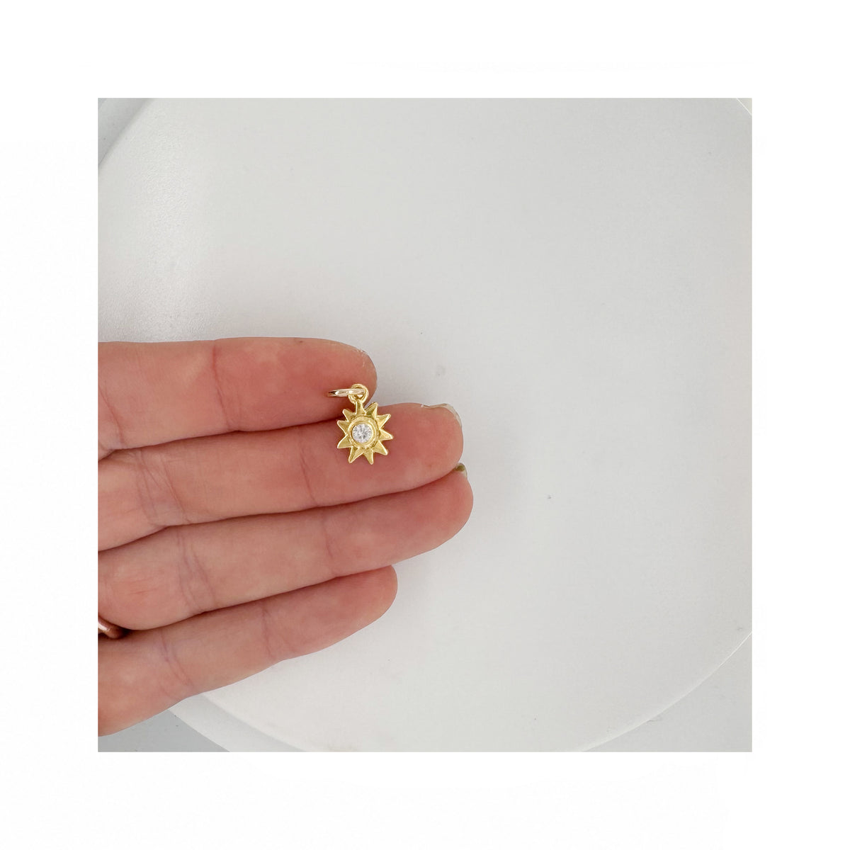 Gold Night Sparkle Necklace In Gold Plate