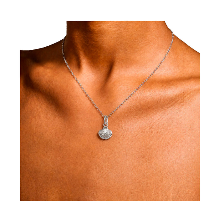 Nantucket Shell Necklace In Silver