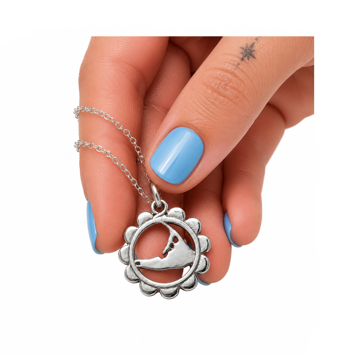 Nantucket Flower Charm In Silver ©